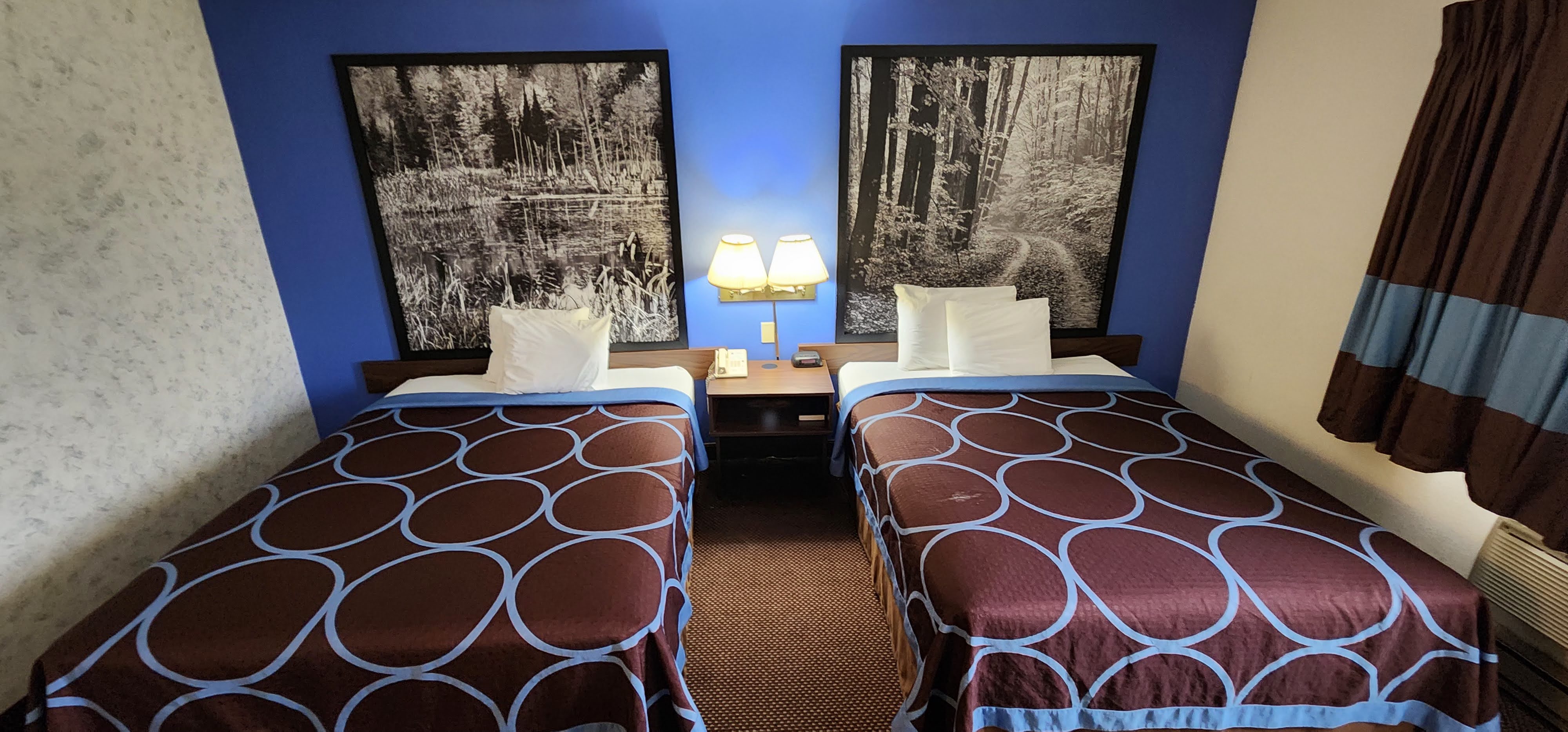 QUEEN BED